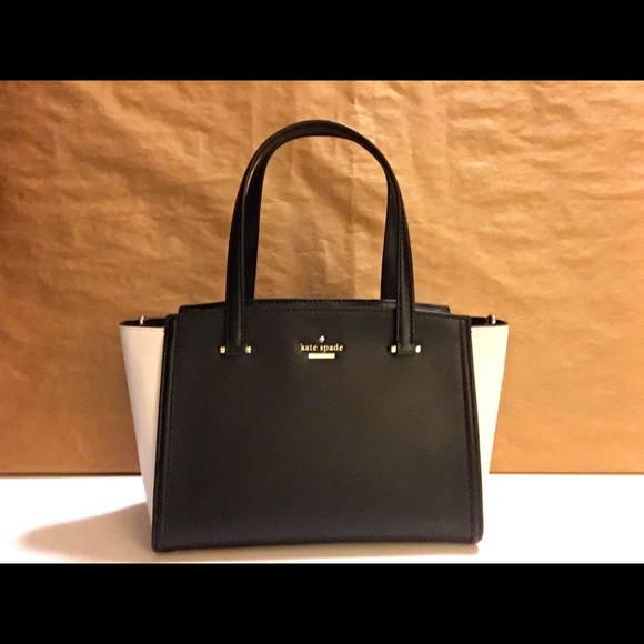 kate spade Handbags - BNWT Kate Spade Black & White Purse